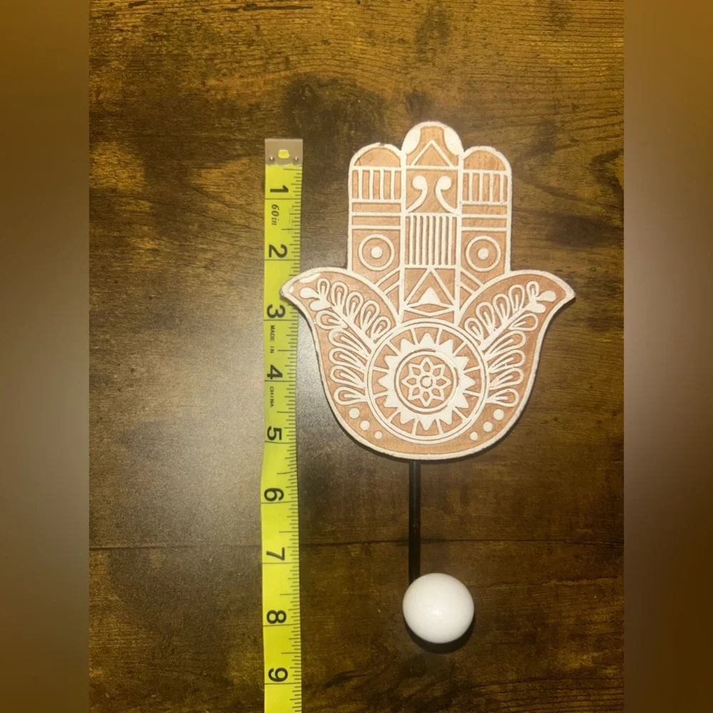 Hamsa Brown and White Wall Hook with Intricate Patterns - Picture 4 of 5